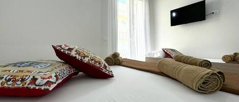 1 室のベッドルーム、WiFi、ベッドシーツ