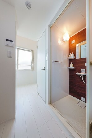 Interior detail - Nano Kamiochiai (Tokyo)