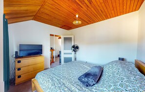 2 makuuhuonetta, vauvan matkasänky, ilmainen Wi-Fi, vuodevaatteet