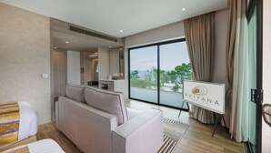2 Bedroom Ocean View Suite