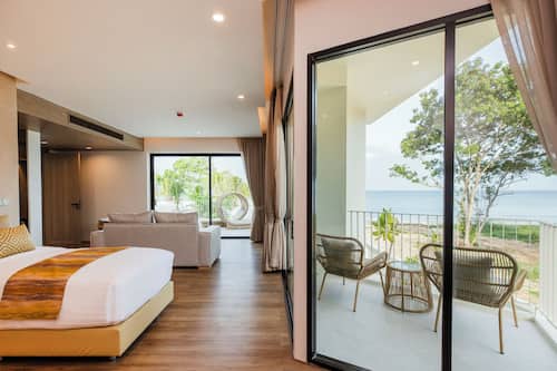 2 Bedroom Ambassador Suite | Minibar, Zimmersafe, kostenlose Babybetten, Zustellbetten