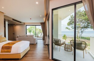 Minibar, caja de seguridad en la habitación y cunas gratuitas 