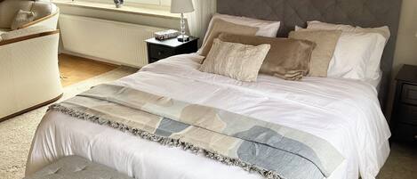 4 chambres, Wi-Fi gratuit, draps fournis