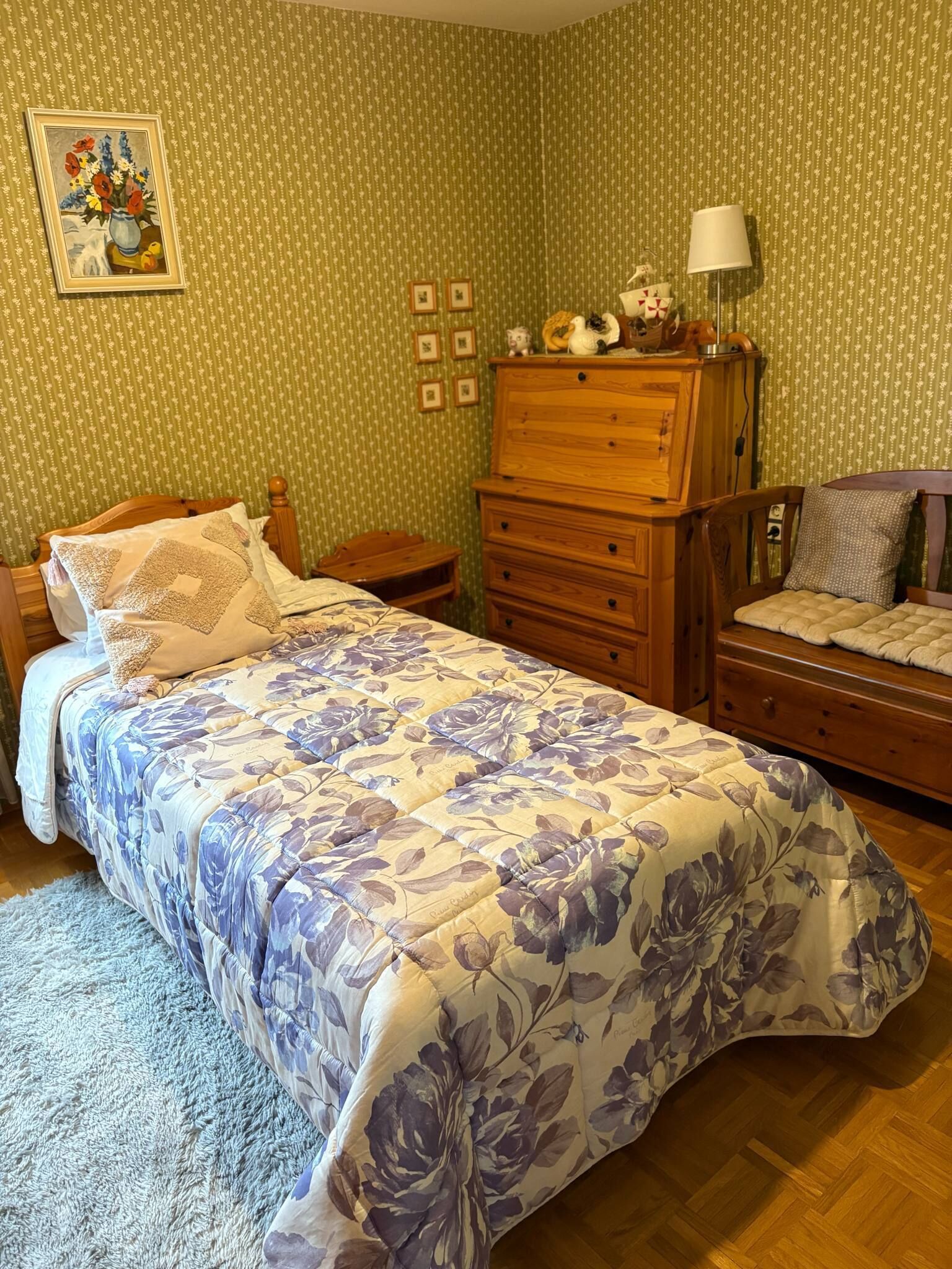 4 bedrooms, WiFi (free), bed sheets