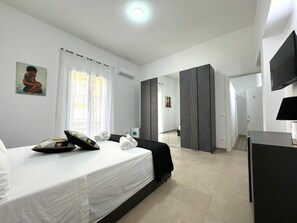 1 室のベッドルーム、WiFi、ベッドシーツ