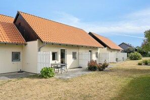 Studio | Terrace/patio - Karrebæksminde Strandhotel (Karrebæksminde)