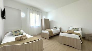 1 bedroom, WiFi, bed sheets
