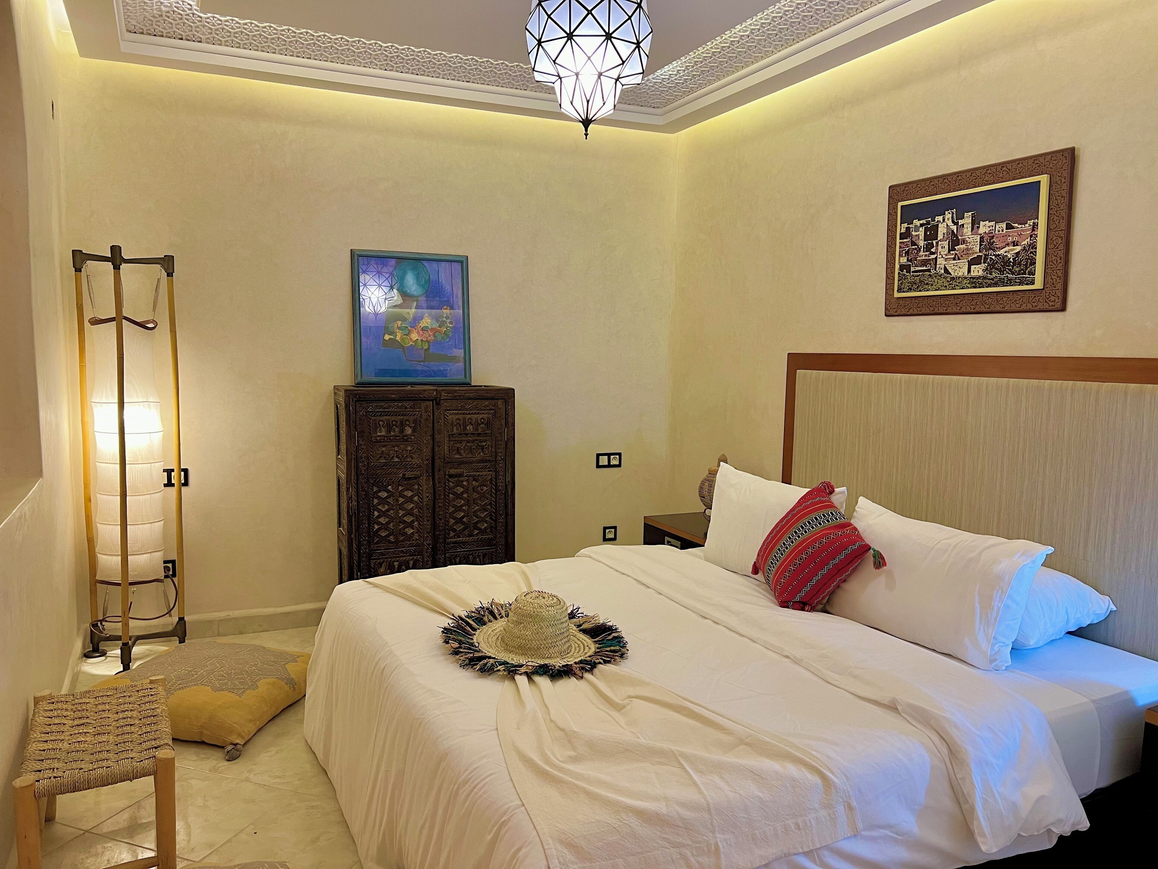 In-room safe, soundproofing, free WiFi