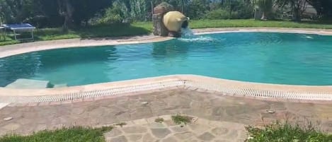 室外泳池
