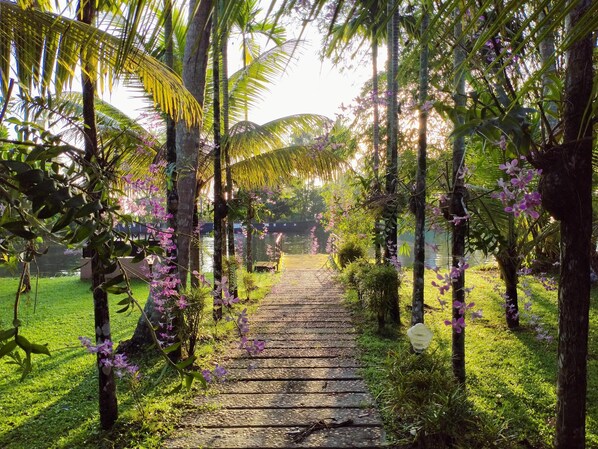 Exterior - Palmgrove Lake Resort (Ambalapuzha)