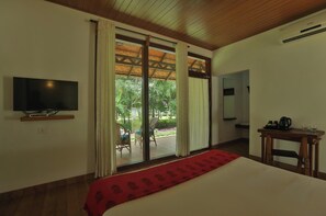 Habitación básica doble | Colchones con acolchado adicional y sistema de insonorización