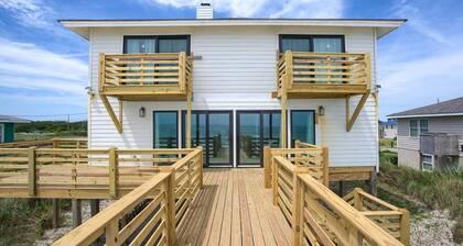 The Black Pearl - Oceanfront - North Topsail