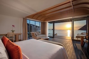 Villa Signature, piscine privée, sur l'eau (Sunset View) | Literie de qualité supérieure, surmatelas