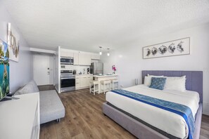 Iron/ironing board, free WiFi, bed sheets
