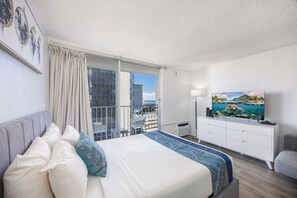 Iron/ironing board, free WiFi, bed sheets