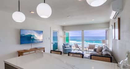 Ocean Front * Newly Remodeled * Luxury Condo