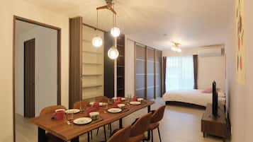 C, 6-person Accomodation, Non Smoking | Living area | Flat-screen TV