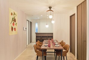 C, 6-person Accomodation, Non Smoking | Living area