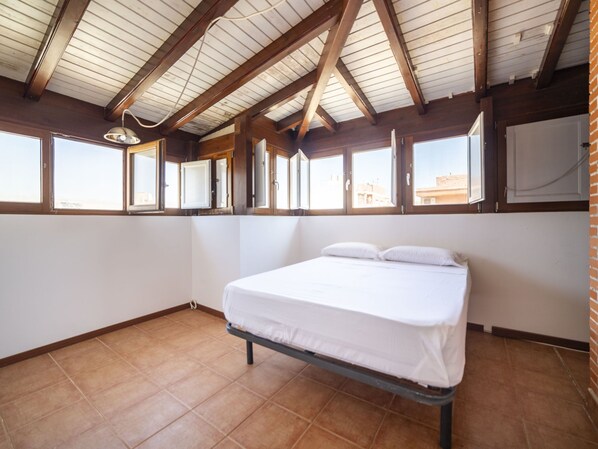 2 bedrooms, desk, iron/ironing board, WiFi - Ático Playa Zapillo by Interhome (Almería)