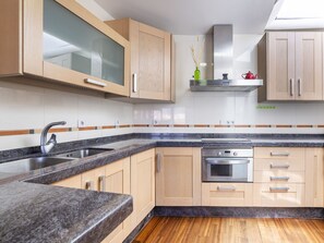 Fridge, oven, toaster, high chair - Ático Playa Zapillo by Interhome (Almería)