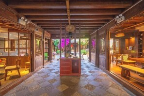 Exterior - LiJiang Springs Inn (Lijiang)