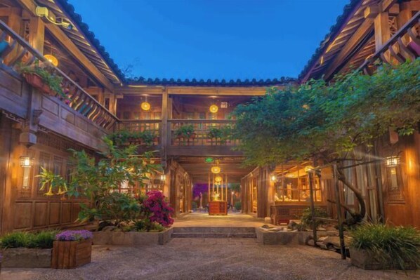 Exterior - LiJiang Springs Inn (Lijiang)