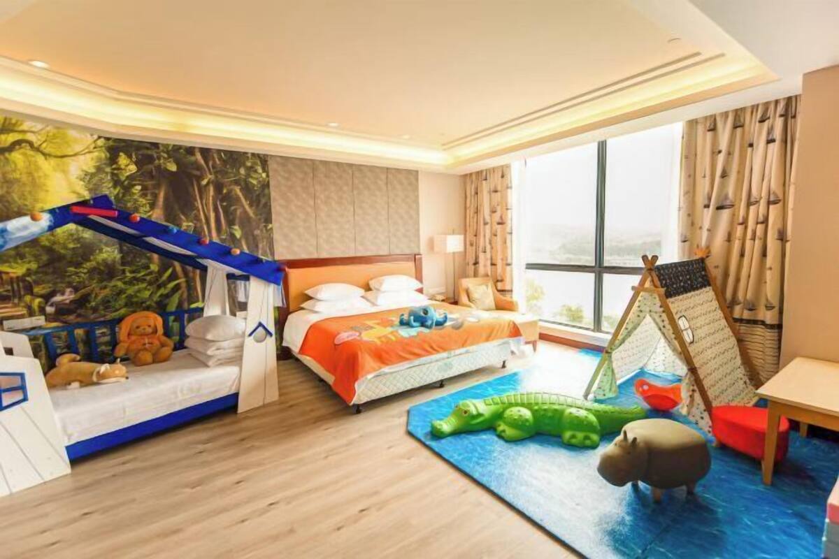 Cots/infant beds