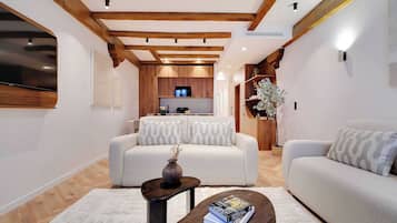 Superior Apartment | Living area