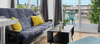 Six 1-BR Units | Group-Friendly Stay Near NuLu!