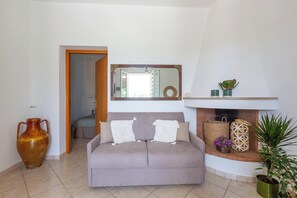 Villa | Wohnbereich | Kamin