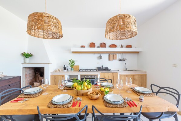 تناول الطعام