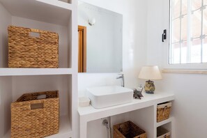 Villa | Bathroom - 4031 Villa Zia Rosaria by Barbarhouse (Ostuni)