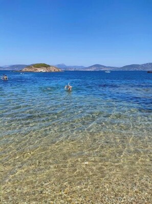 Sun-loungers - 2 Cabanons Accès mer Tout Confort Beau Jardin (Hyères)