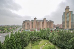 Unclassified image, 3 of 11, button - iNestin Shanghai (Hongfeng Road) (Shanghai)