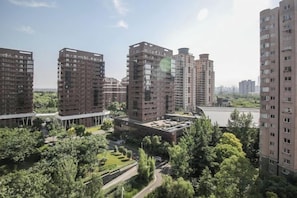 Unclassified image, 5 of 11, button - iNestin Shanghai (Hongfeng Road) (Shanghai)