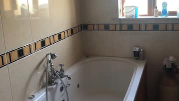 Room, 3 Bedrooms, Smoking, Fireplace | Bathroom