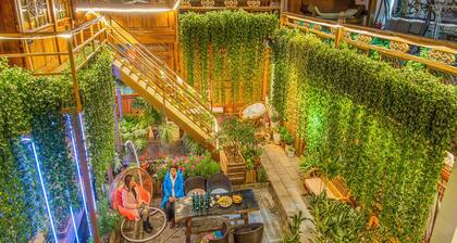 Erquan Inn Ancient city