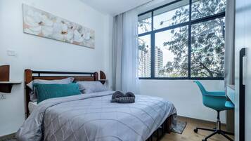 1 chambre, bureau, fer et planche à repasser, Wi-Fi gratuit