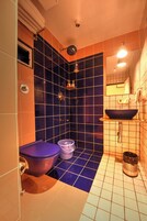 Free toiletries, towels, soap