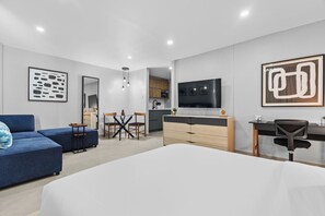 Iron/ironing board, travel crib, WiFi, bed sheets