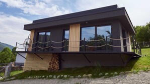 Façana frontal de l'allotjament