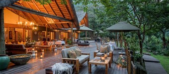 Luxury lodge in serene Karkloof Valley with 16 Villas