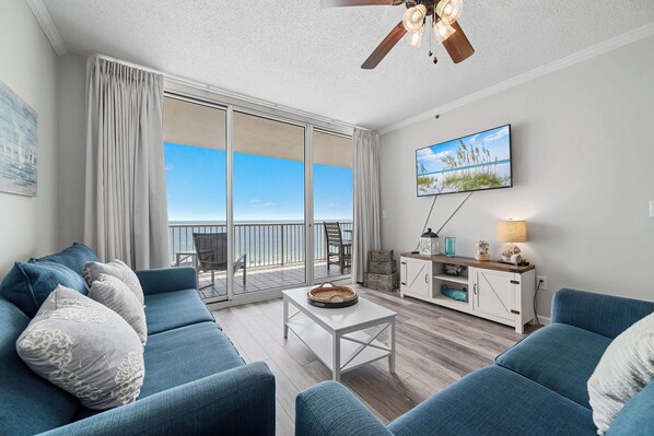 Smart TV, table football, ping pong - Beach Club C-905 | Direct Gulf Front | Sleeps 7 | Stunning Views | Resort (Gulf Shores)