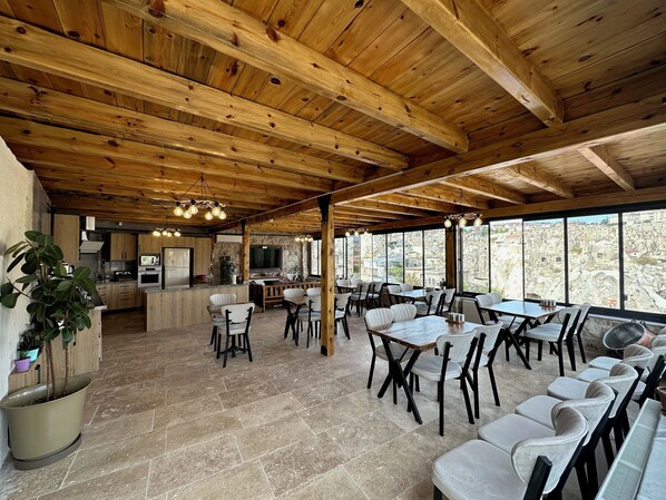 Breakfast area - Kayaharman Cave Suites (Nevsehir)