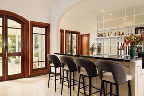 Bar (on property) - Puri Tempo Doeloe Boutique Hotel (Bali)