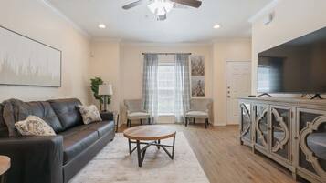 Televisión y oficina