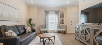 Convenient Condo - 2BR 2 BA - Walk to Tech