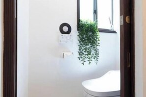 Bathroom - Rakumankan (Kyoto)