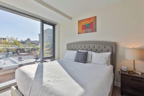 1 chambre, bureau, fer et planche à repasser, Wi-Fi