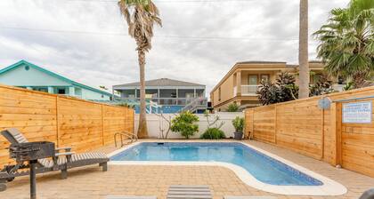 Oleander Villa, 3/2.5 Home with Private Heated Pool